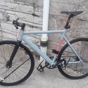 Meet your Posher, Malik